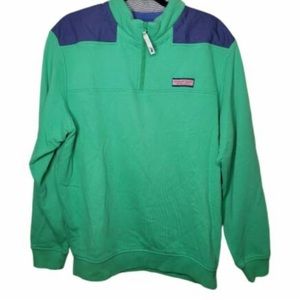 Vineyards vines sweatshirt